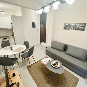 Antigonidon Square Θεσσαλονίκη